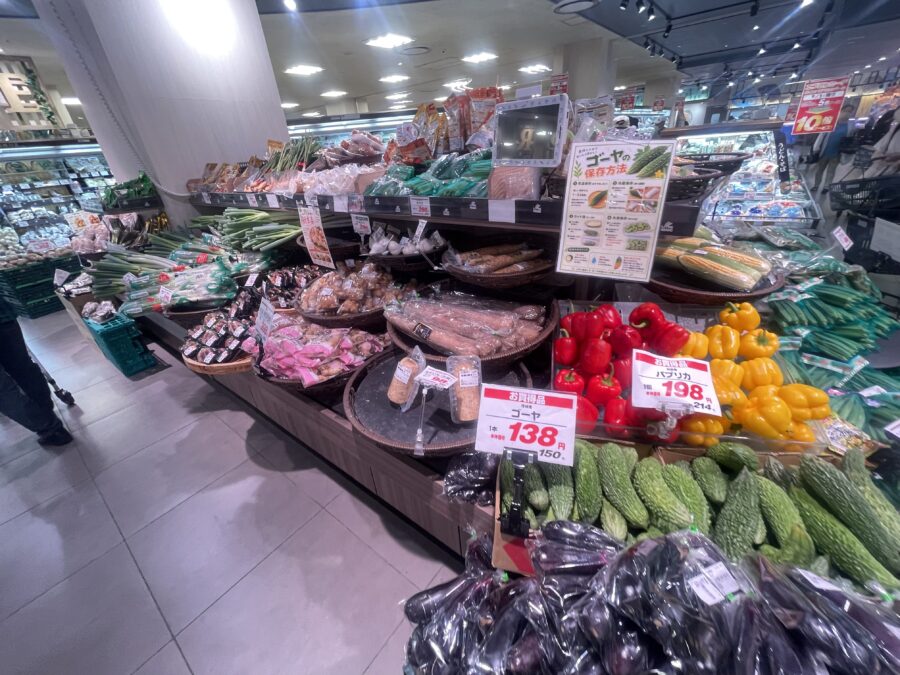 近くのスーパーで確認した食品売場